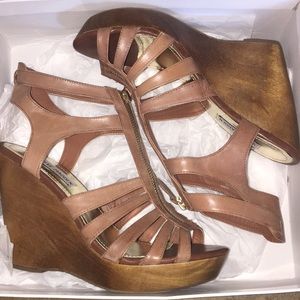 ♨️Steve Madden Wooden Wedges♨️